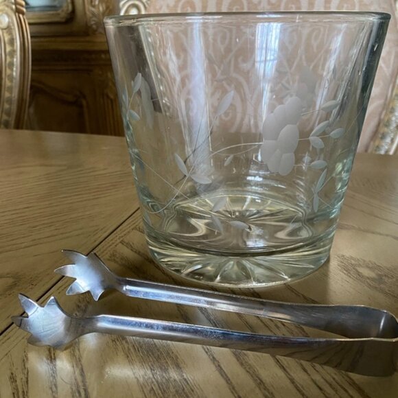 Ice Bucket + Tongs - Flower Etched Clear Glass Ice Bucket H5 3/4" x W6"  Heavy - Picture 1 of 2